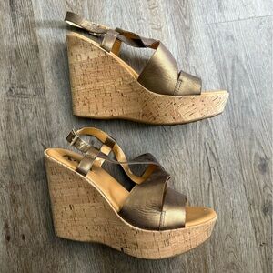 KORKS • Metallic Gold Wedge Sandals
